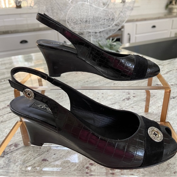Women's Brighton 8.5 M Black Slingback Heels Crocodile Embossed - Picture 2 of 6